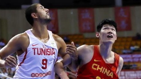 2012斯坦科维奇杯：易建联22+10中国男篮31分大胜突尼斯迎开门红