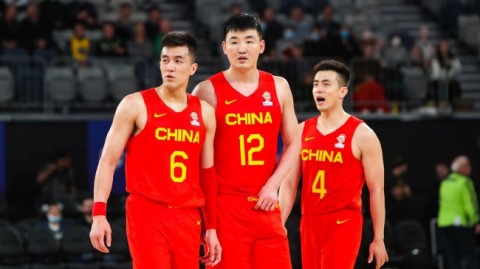 2023年男篮世界杯小组赛：中国63-105塞尔维亚
