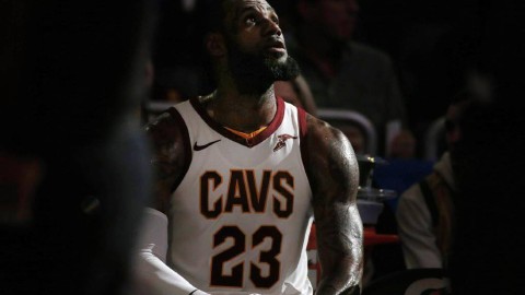 58号篮球员：骑士队2026年核心阵容的去留悬念与补强大棋